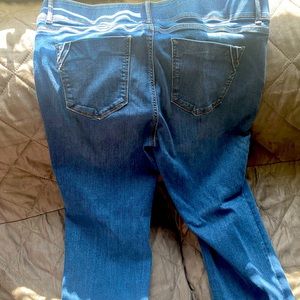 Apt 9 bootcut jeans